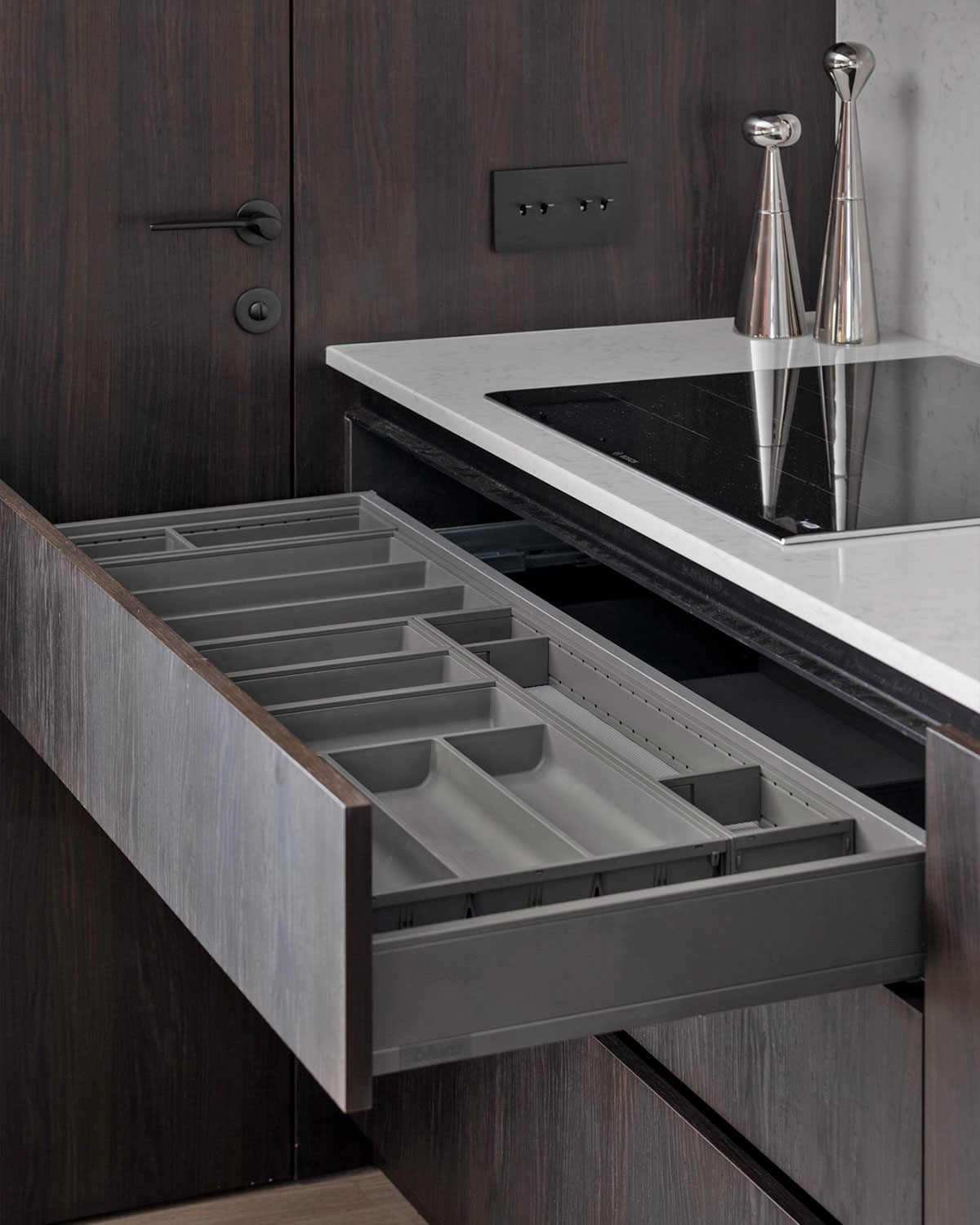 dnd_landing_fitout_gallery_b05