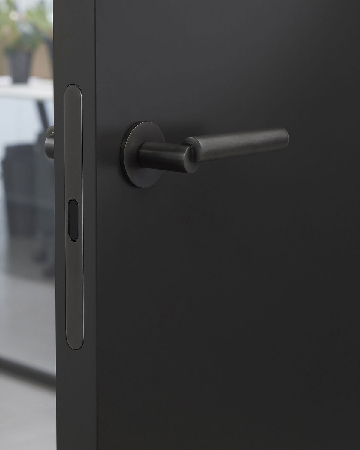 img_landing-salone25_total-look_08