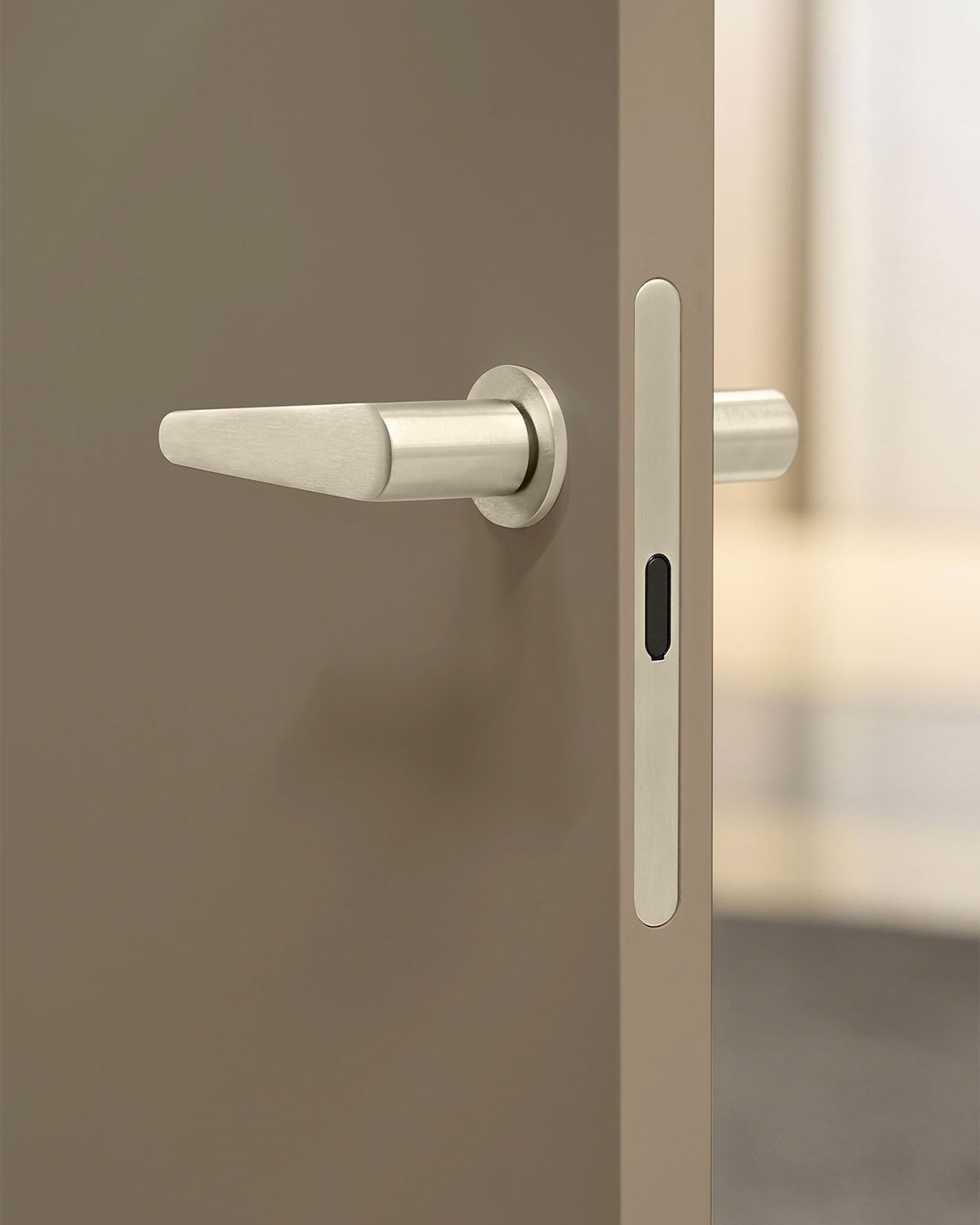 img_landing-salone25_total-look_12